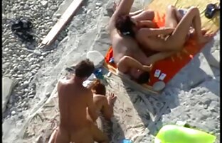 XXX پرده سبزه در جوراب ساق بلند پرشهای بیدمشک تراشیده او و html شهواني سكسي کد در مقابل یک وب کم