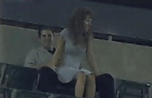 XXX هیجان زده شده توسط نزد یک همسایه برهنه شهوانی انال در حمام و لیسید بیدمشک او