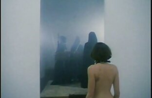 XXX سبزه نوجوان در لباس زیر زنانه بمکد دیک و licks الاغ یک دانلودسکس شهوانی مرد