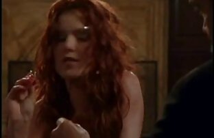 XXX روغن زیبایی سواری آلت تناسلی فیلم سکسی از شهوانی مرد جعلی و cums