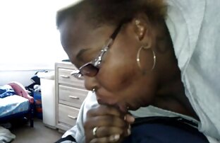 XXX یک کانال سکسی تلگرام شهوانی مرد بالغ به خانه آورد و یک خانم بلوند نوجوان با بیدمشک مودار زد