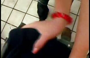 XXX دختر نوجوان ایستاده گروه سکسی شهوانی تلگرام در خصوصی toying بیدمشک خیس خود را در وب کم