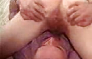 XXX Slutty سیاه و سفید با موهای خواهر توافق به زنای با محارم با برادرش در مقابل شهوانی داف دوربین