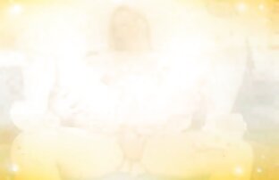 XXX 18 سال, جوجه با موی جودی ابوتی مکیده دیک و سکس از کون شهوانی نشسته در بیدمشک او